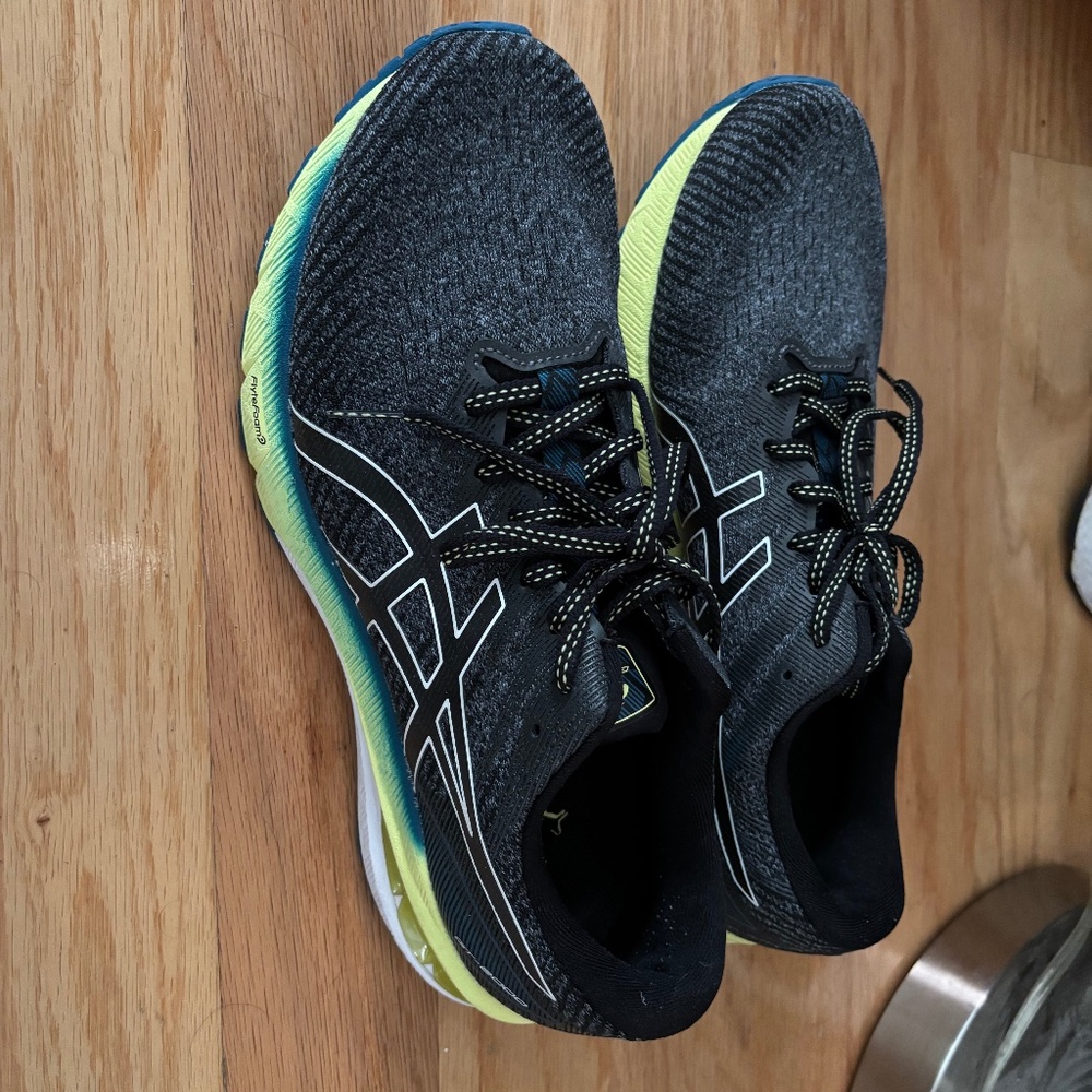 ASICS Men's GT-2000 10 Running Shoes